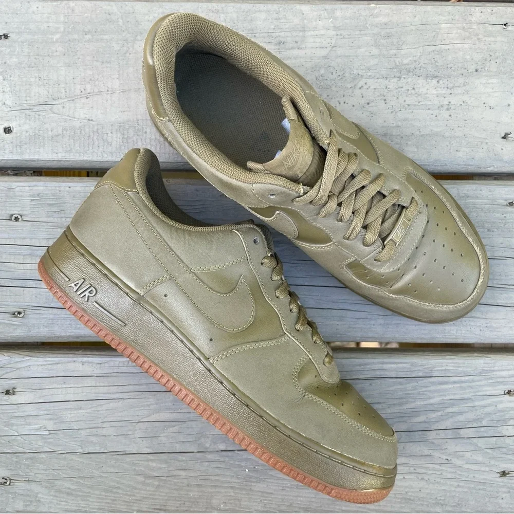 Nike Air Force AF1 82 Iguana low top shoes size 10